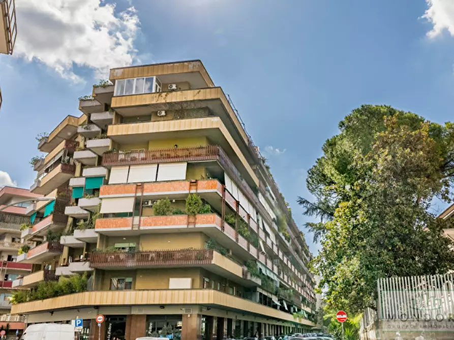 Immagine 38 di Appartamento in vendita  in Via Benedetto Musolino a Roma