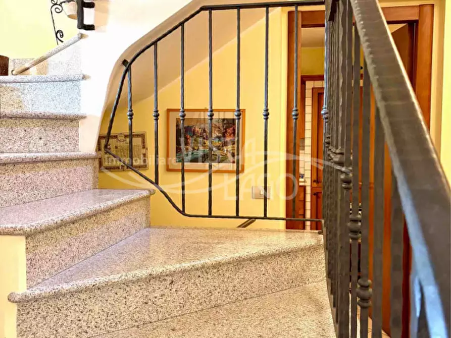 Immagine 13 di Casa bifamiliare in vendita  in Via Vittorio Veneto, 29 a Bizzarone