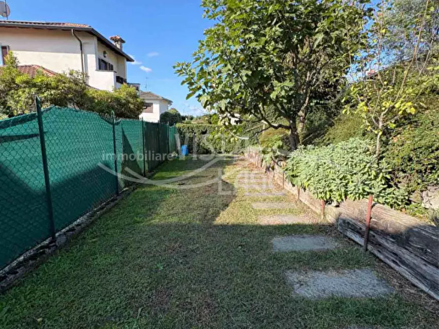 Immagine 39 di Casa bifamiliare in vendita  in Via Vittorio Veneto, 29 a Bizzarone