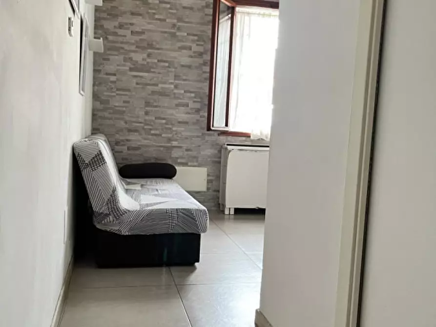 Immagine 1 di Appartamento in affitto  in Via Francesco Marzolo a Padova