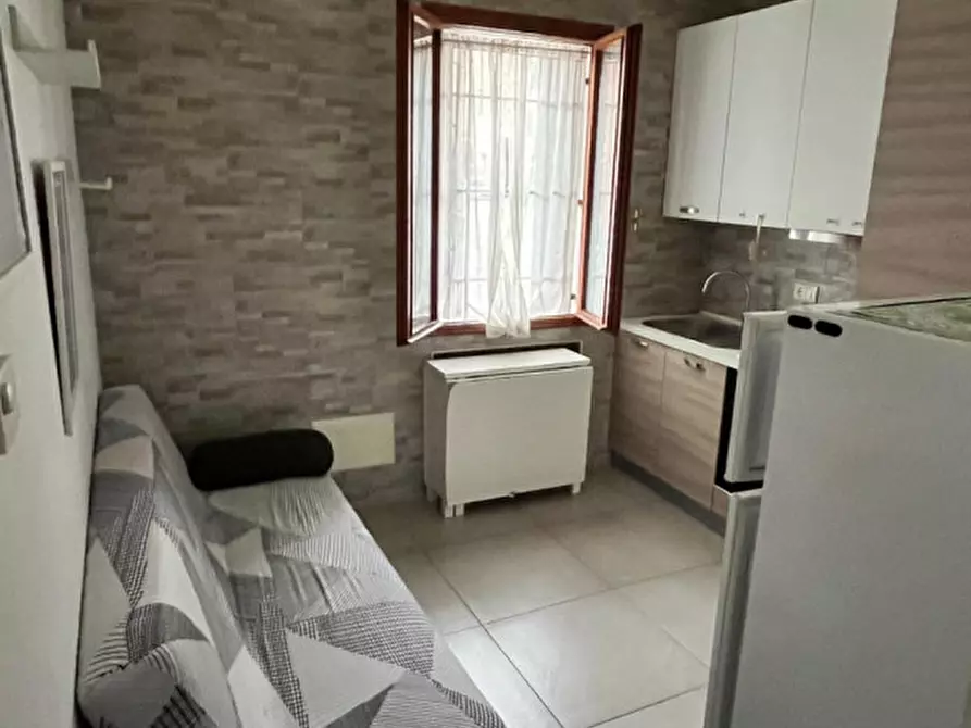 Immagine 2 di Appartamento in affitto  in Via Francesco Marzolo a Padova