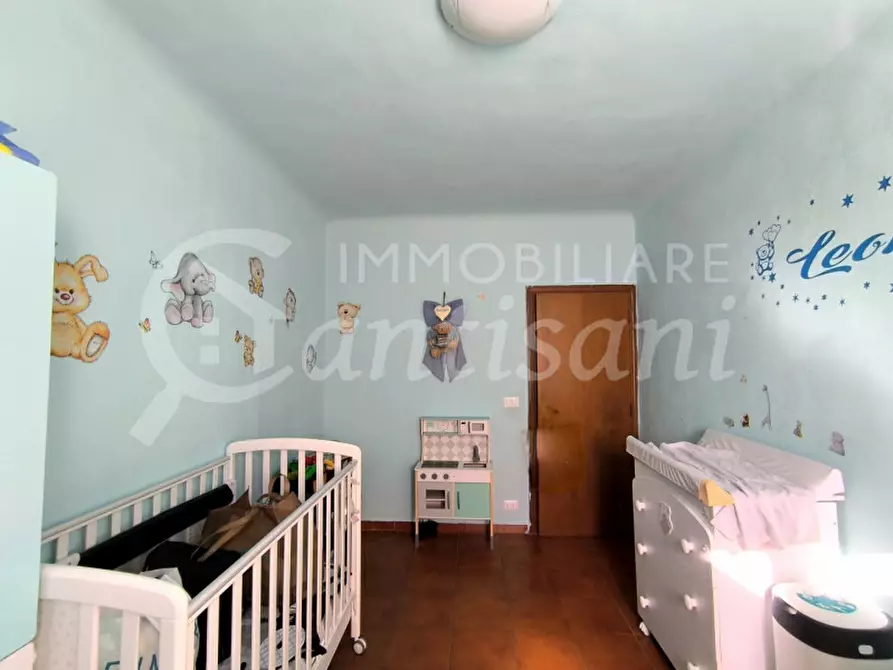 Immagine 10 di Appartamento in vendita  in Piazza Felice Cavallotti a Signa