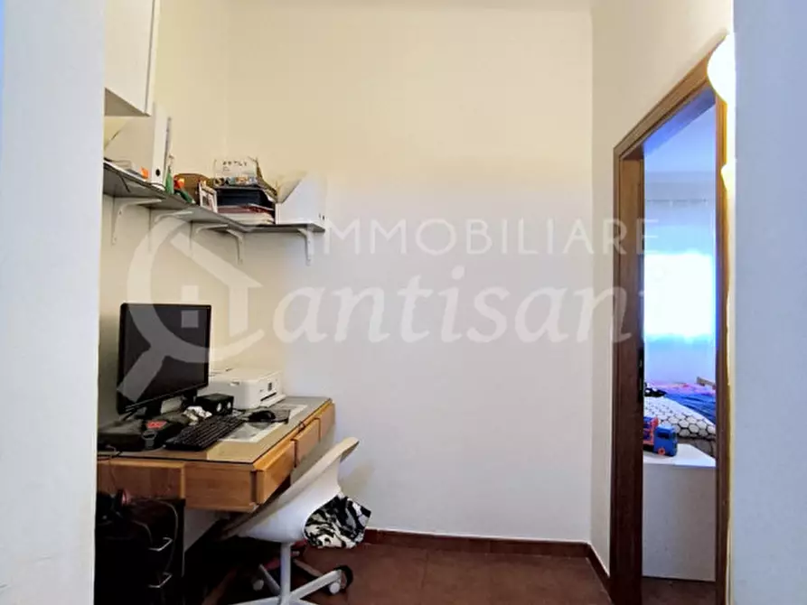 Immagine 11 di Appartamento in vendita  in Piazza Felice Cavallotti a Signa