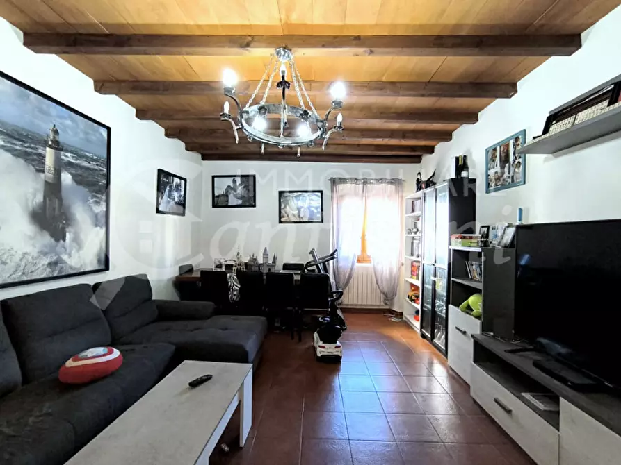 Immagine 15 di Appartamento in vendita  in Piazza Felice Cavallotti a Signa