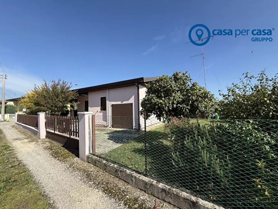 Immagine 23 di Casa indipendente in vendita  in Papozze, Via Giuseppe Di Vittorio a Papozze