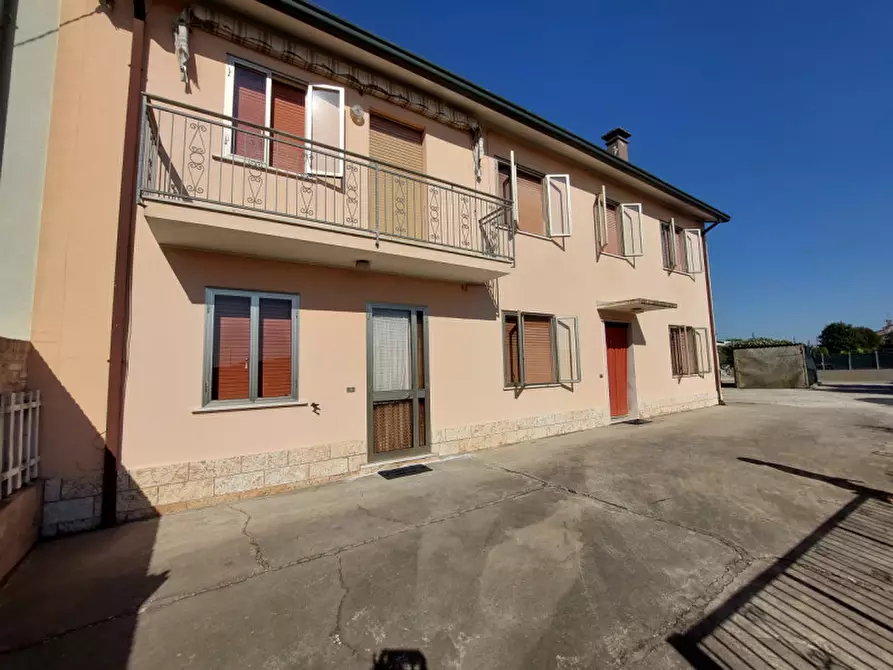 Immagine 29 di Villetta a schiera in vendita  a Badia Polesine