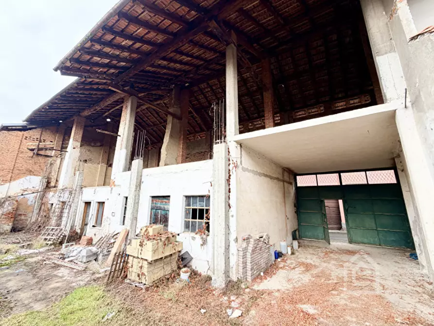 Immagine 5 di Rustico / casale in vendita  in Via Cavour 13 a Foglizzo