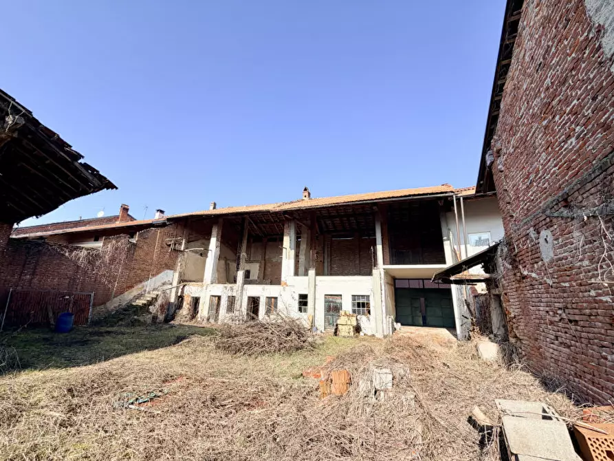 Immagine 8 di Rustico / casale in vendita  in Via Cavour 13 a Foglizzo