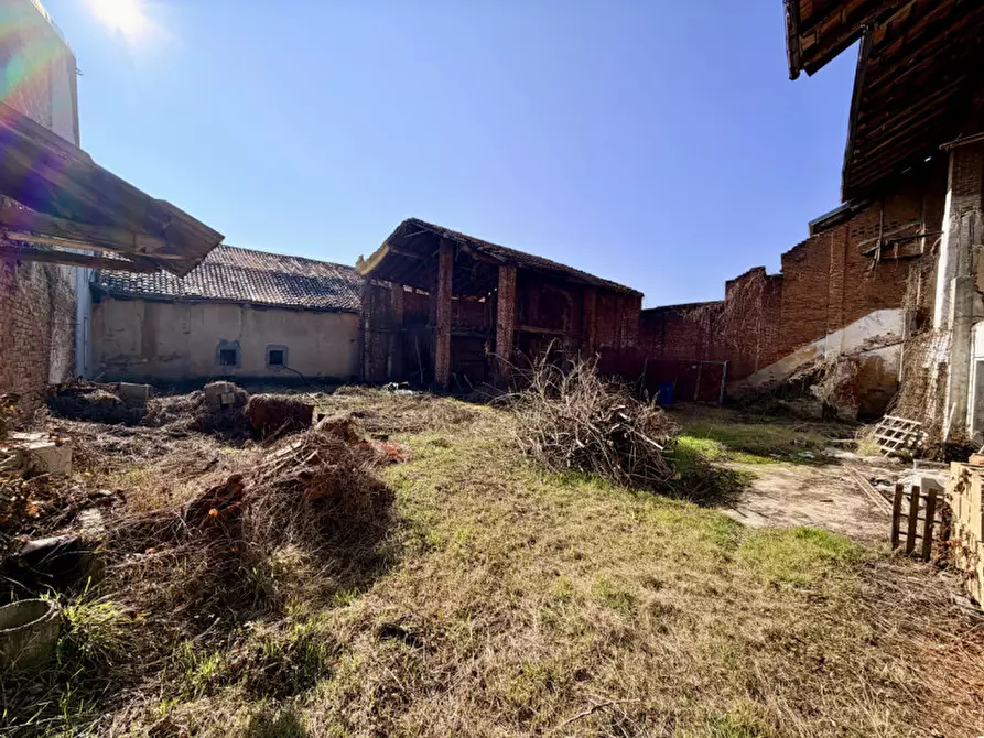 Immagine 9 di Rustico / casale in vendita  in Via Cavour 13 a Foglizzo