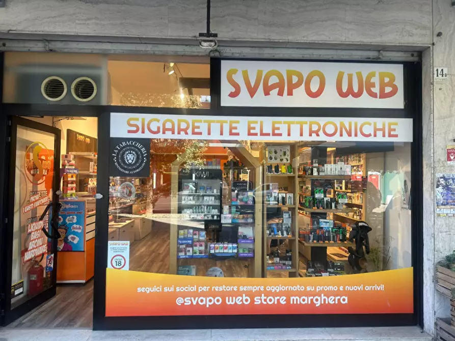 Immagine 1 di Negozio in vendita  in piazza del mercato 14B a Venezia