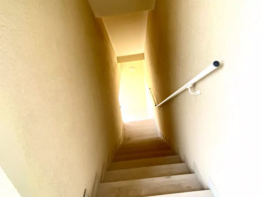 Immagine 14 di Appartamento in vendita  a Fano