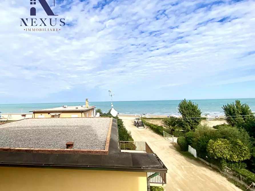 Immagine 15 di Appartamento in vendita  a Fano