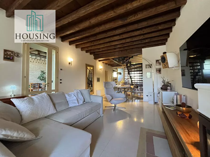 Immagine 2 di Rustico / casale in vendita  in Via Don Bosco a Selvazzano Dentro