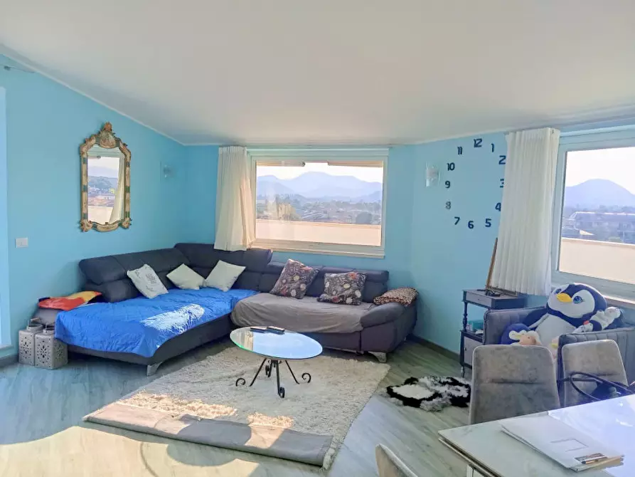 Immagine 9 di Attico in vendita  in Via Trasimeno a Selvazzano Dentro