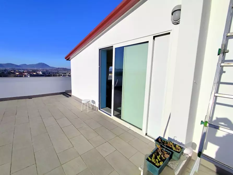 Immagine 13 di Attico in vendita  in Via Trasimeno a Selvazzano Dentro