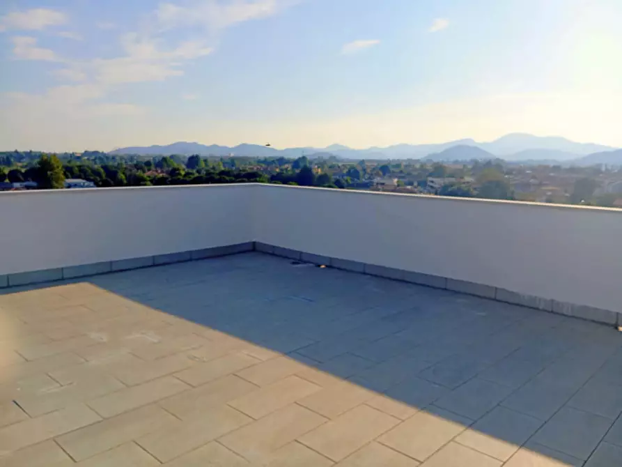 Immagine 17 di Attico in vendita  in Via Trasimeno a Selvazzano Dentro