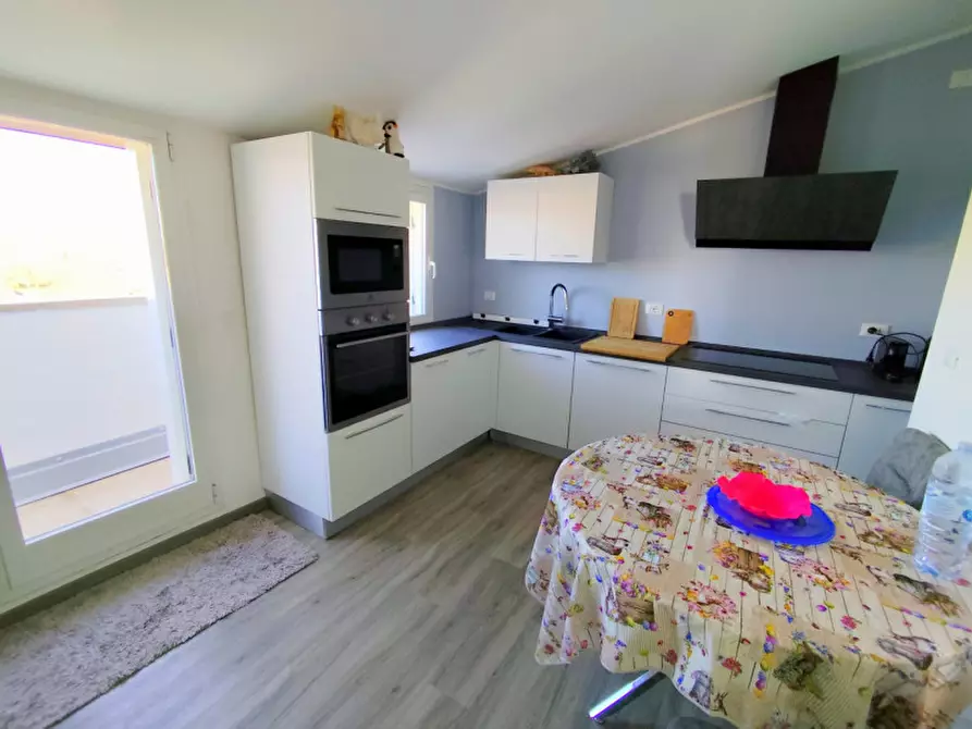 Immagine 18 di Attico in vendita  in Via Trasimeno a Selvazzano Dentro