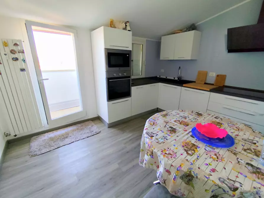 Immagine 22 di Attico in vendita  in Via Trasimeno a Selvazzano Dentro