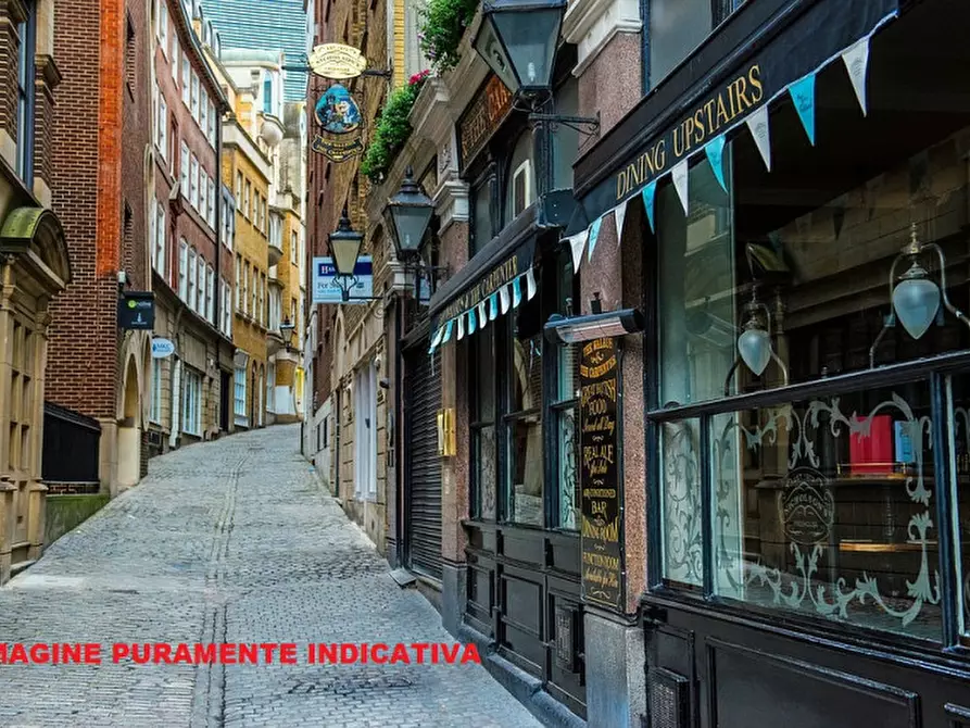 Immagine 1 di Negozio in affitto  a Cittadella