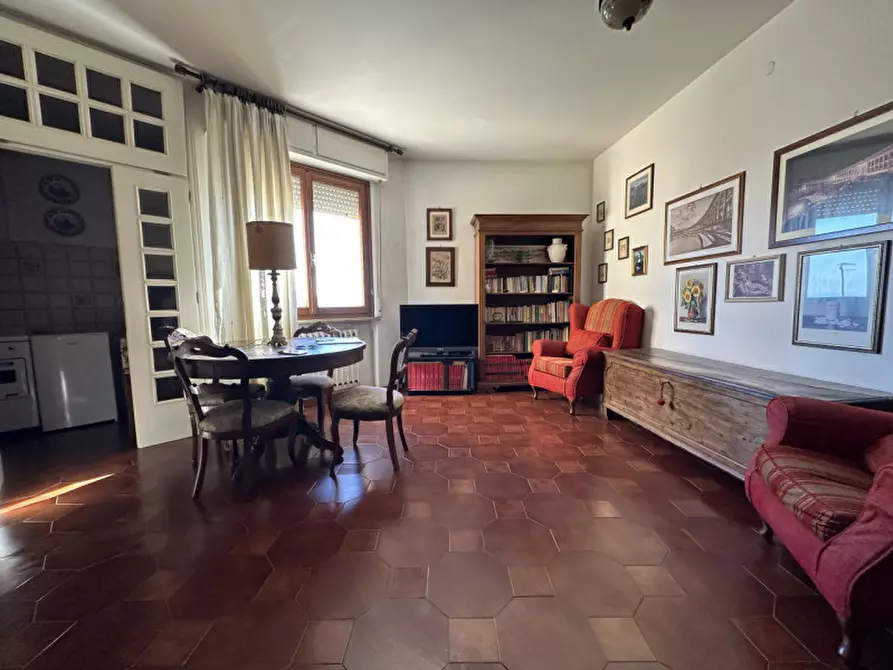 Immagine 2 di Appartamento in vendita  a Senigallia