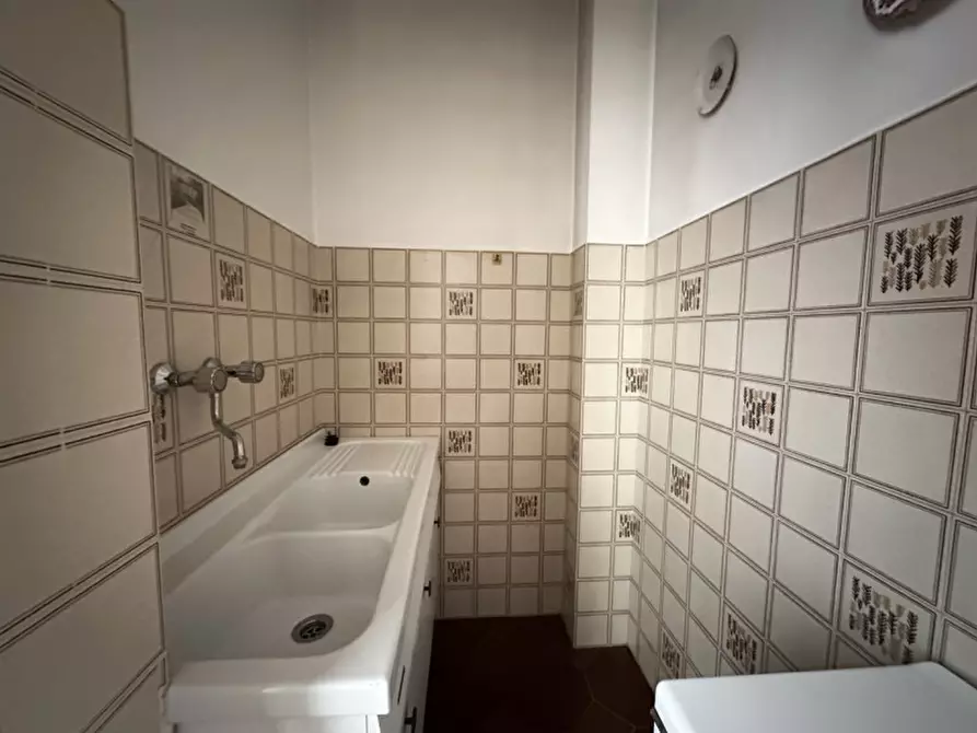 Immagine 7 di Appartamento in vendita  a Senigallia