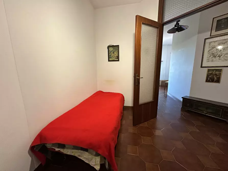 Immagine 15 di Appartamento in vendita  a Senigallia