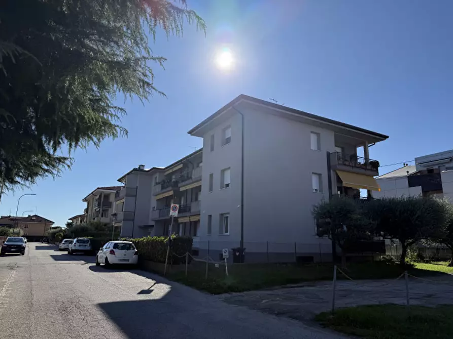 Immagine 6 di Appartamento in vendita  in Via Vittorio Alfieri a Castel D'azzano