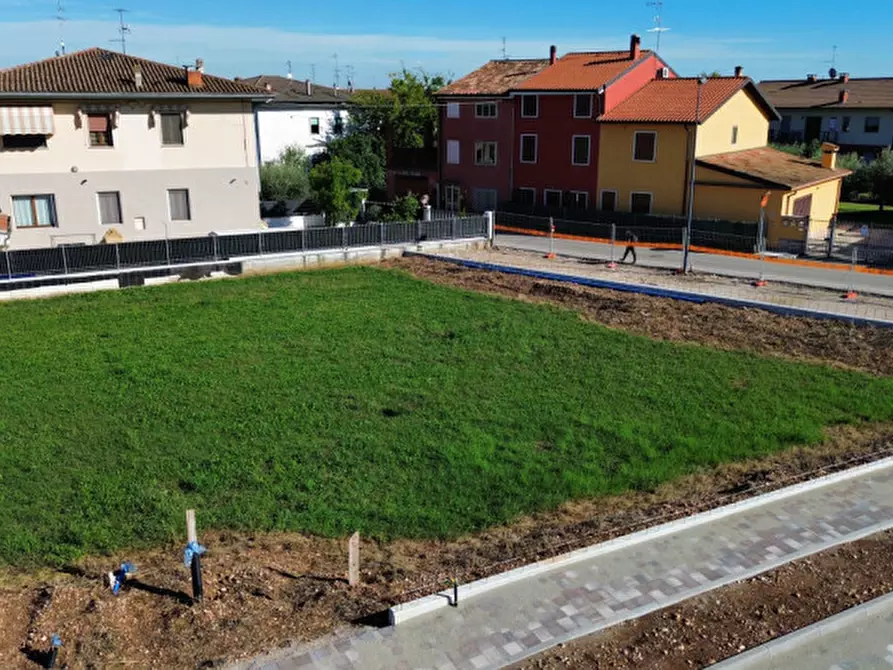 Immagine 5 di Terreno in vendita  in Via Molinara a Sona