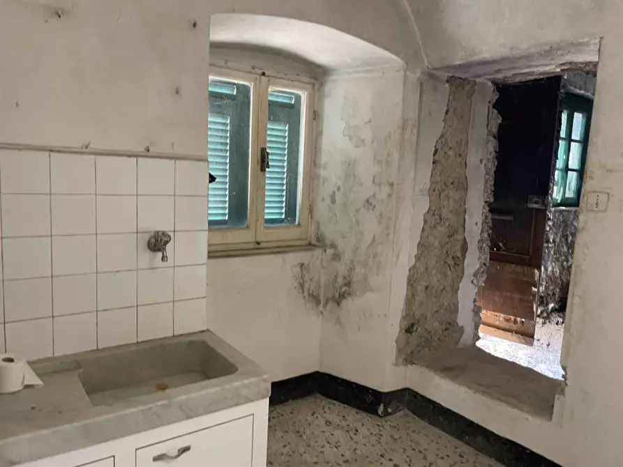 Immagine 10 di Rustico / casale in vendita  in Località Santa Maria a Sesta Godano