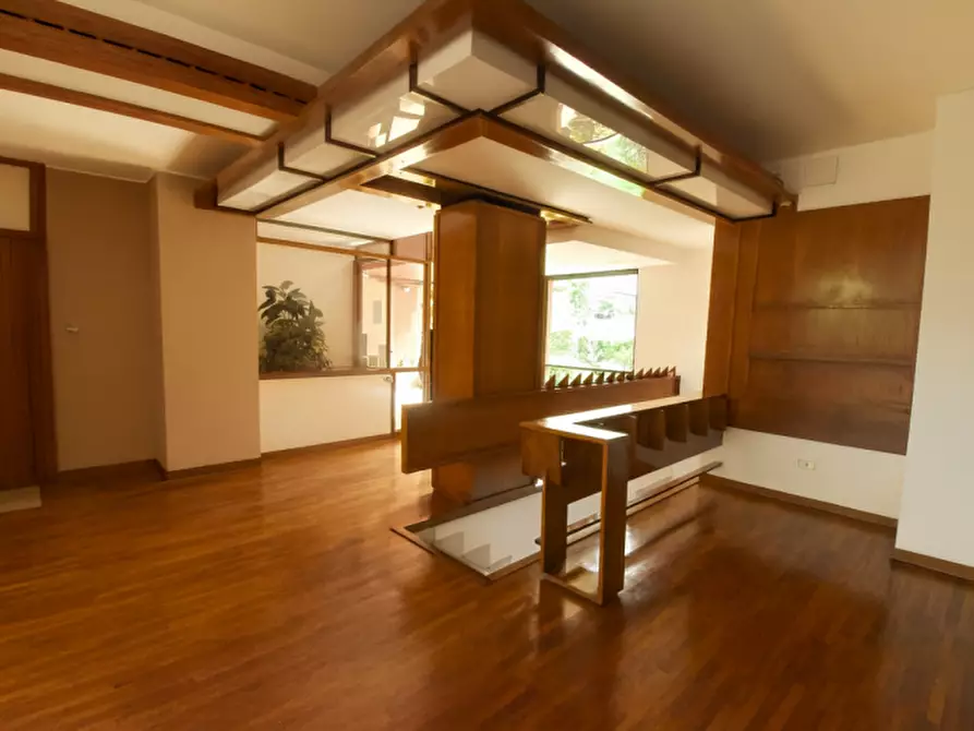 Immagine 3 di Appartamento in vendita  in Via Gian Francesco Albani a Roma