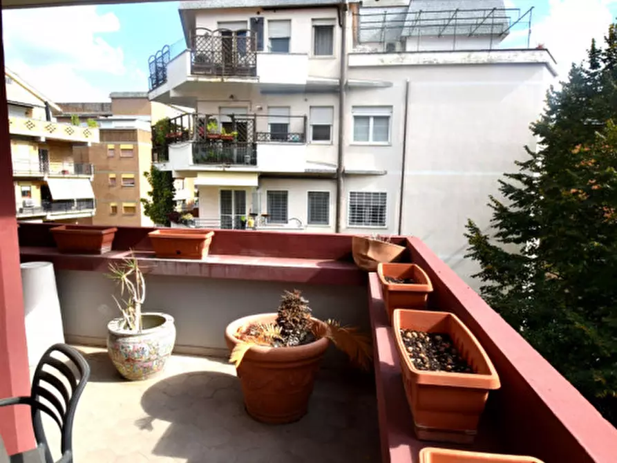 Immagine 20 di Appartamento in vendita  in Via Gian Francesco Albani a Roma