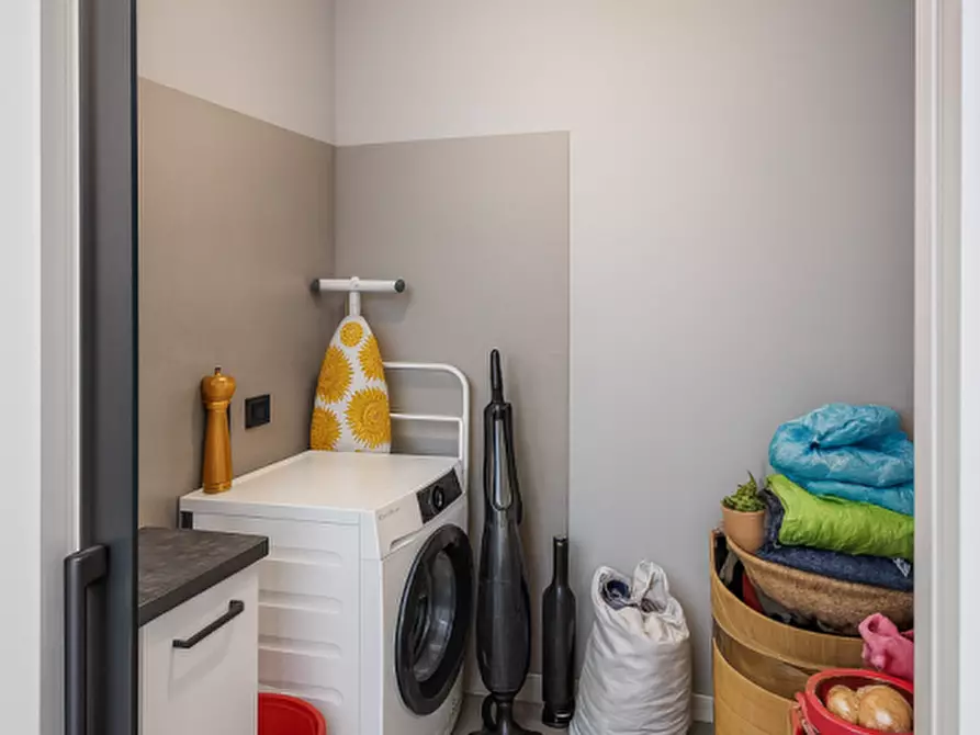 Immagine 35 di Appartamento in vendita  in Via Gian Francesco Albani a Roma