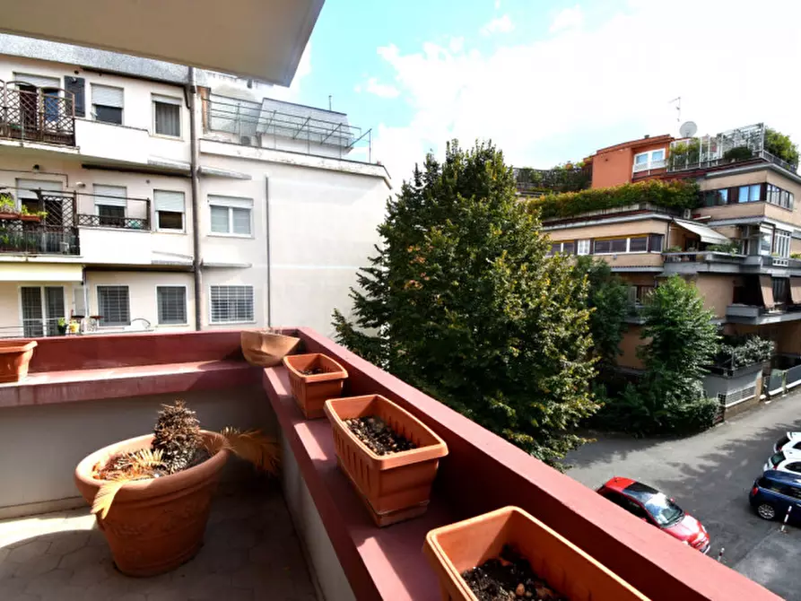 Immagine 44 di Appartamento in vendita  in Via Gian Francesco Albani a Roma