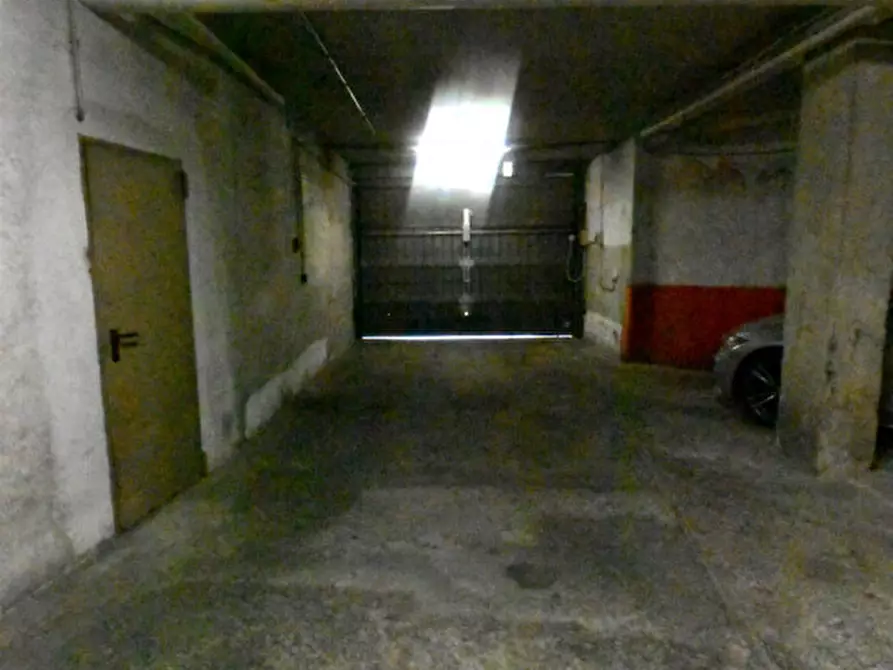 Immagine 52 di Appartamento in vendita  in Via Gian Francesco Albani a Roma