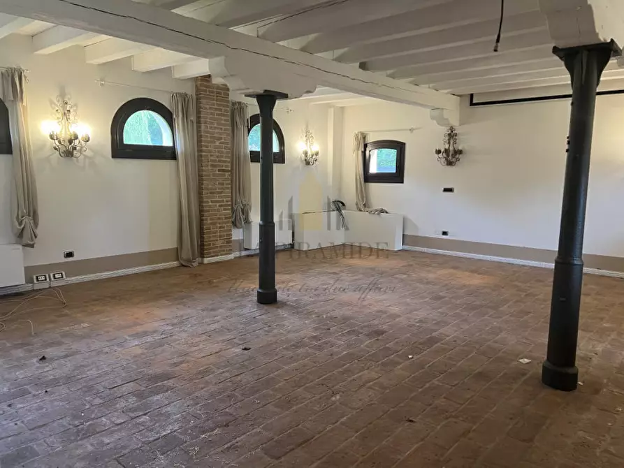 Immagine 3 di Villa in affitto  in Mestrino - Villa con barchessa con destinazione d'uso uffici - RIF 5377 a Mestrino