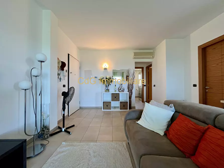 Immagine 3 di Appartamento in vendita  in Via Guglielmo Marconi a Golfo Aranci