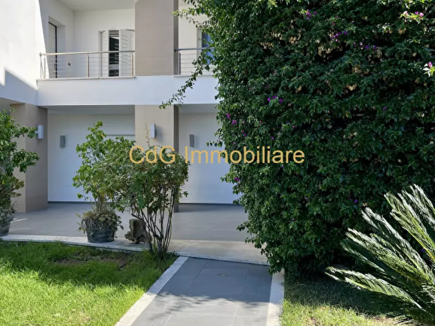 Immagine 45 di Appartamento in vendita  in Via Guglielmo Marconi a Golfo Aranci