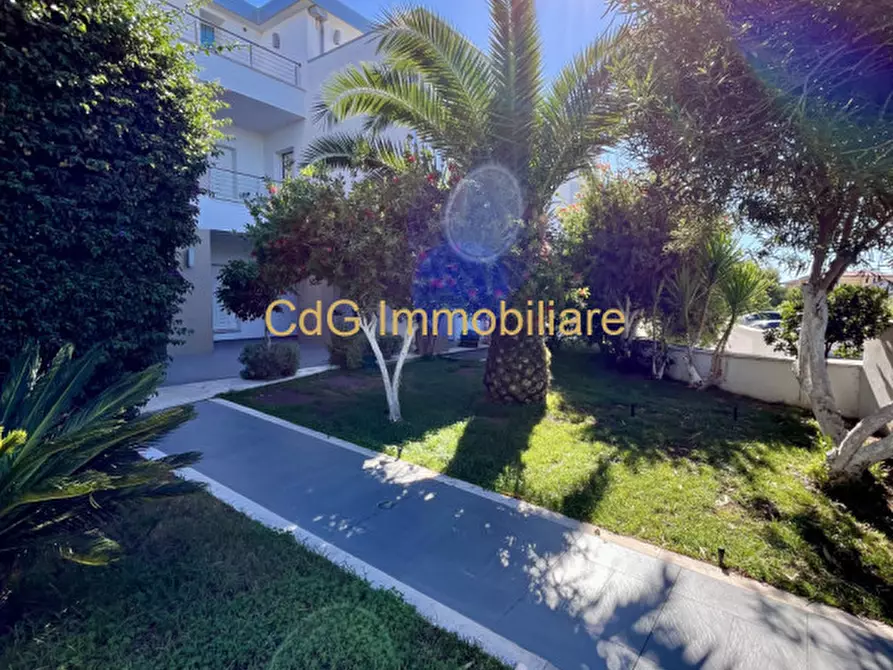 Immagine 51 di Appartamento in vendita  in Via Guglielmo Marconi a Golfo Aranci