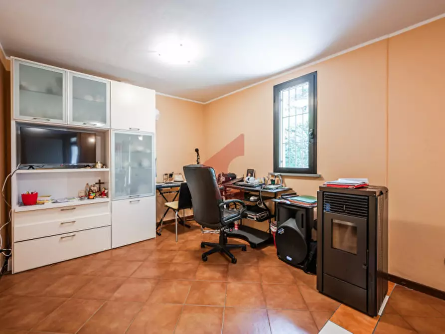 Immagine 9 di Casa bifamiliare in vendita  in Via Brigate Garibaldi 10 a Fontevivo