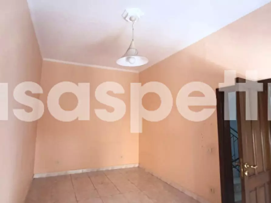 Immagine 12 di Casa indipendente in vendita  in Via Ugo Foscolo 115 a Avola