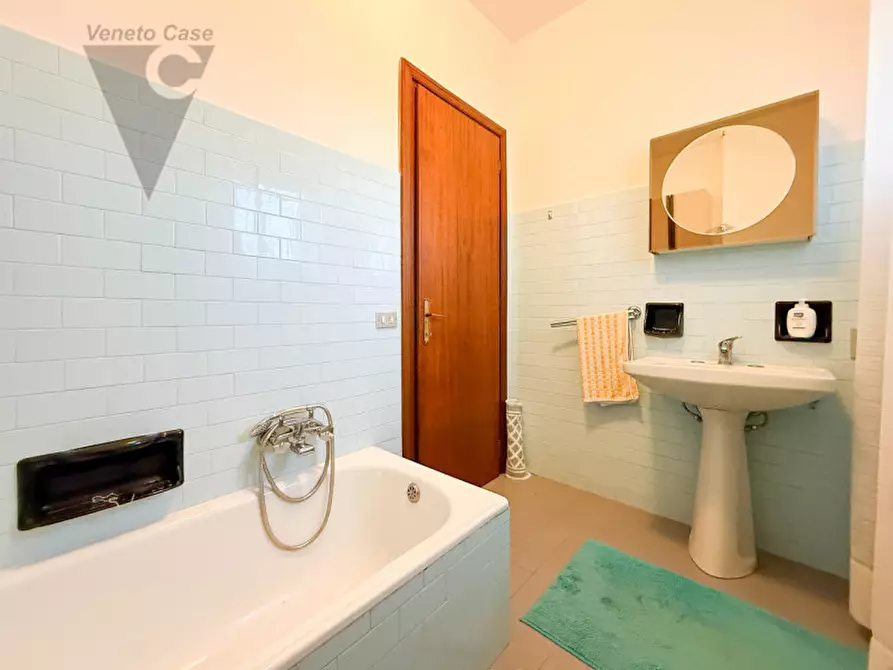 Immagine 21 di Appartamento in vendita  a Stra