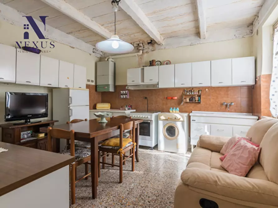 Immagine 1 di Casa indipendente in vendita  a Fano