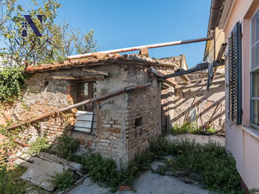 Immagine 21 di Casa indipendente in vendita  a Fano