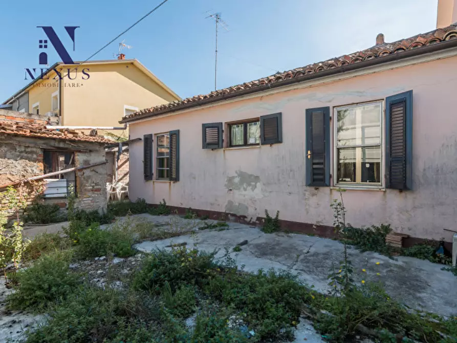 Immagine 22 di Casa indipendente in vendita  a Fano