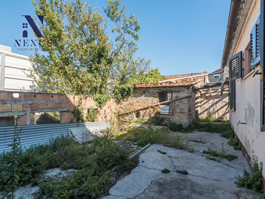 Immagine 24 di Casa indipendente in vendita  a Fano