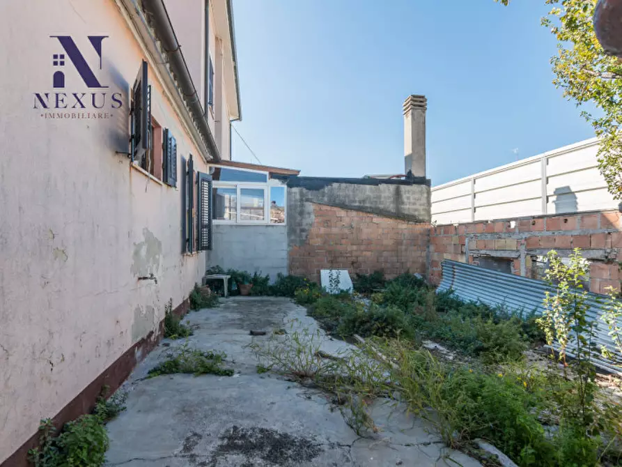Immagine 25 di Casa indipendente in vendita  a Fano