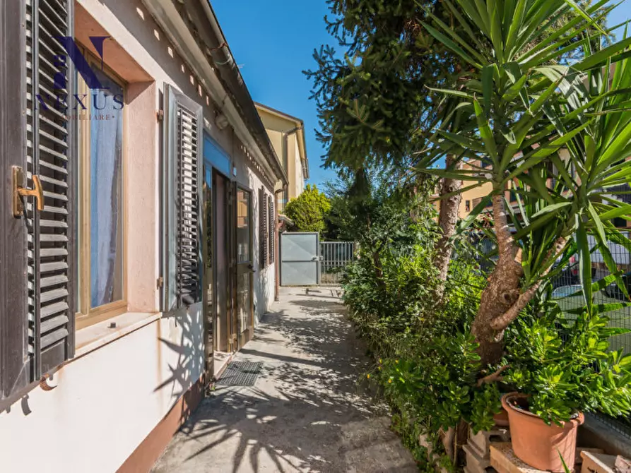 Immagine 30 di Casa indipendente in vendita  a Fano