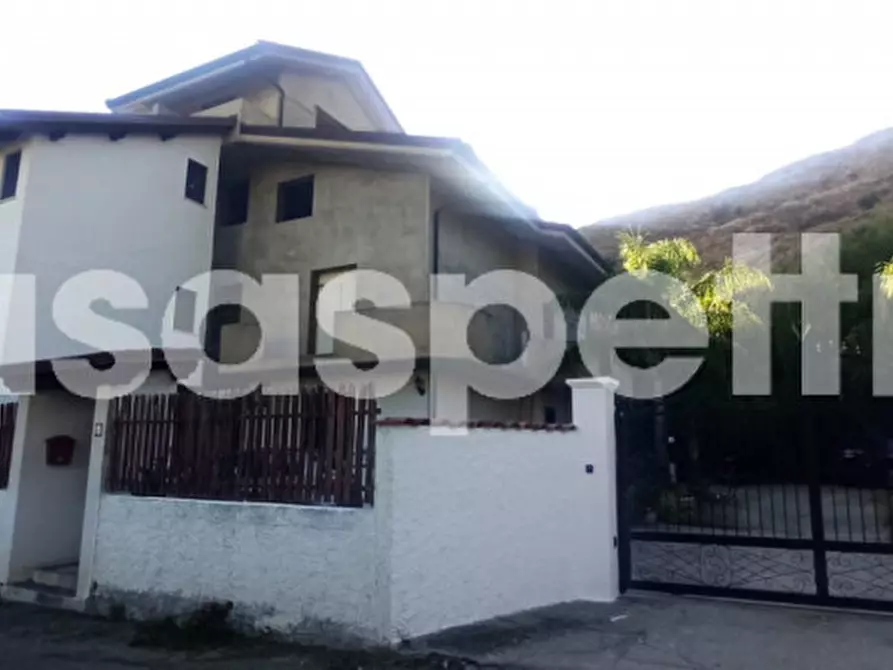 Immagine 4 di Villa in vendita  in via dei greci a Melito Di Porto Salvo