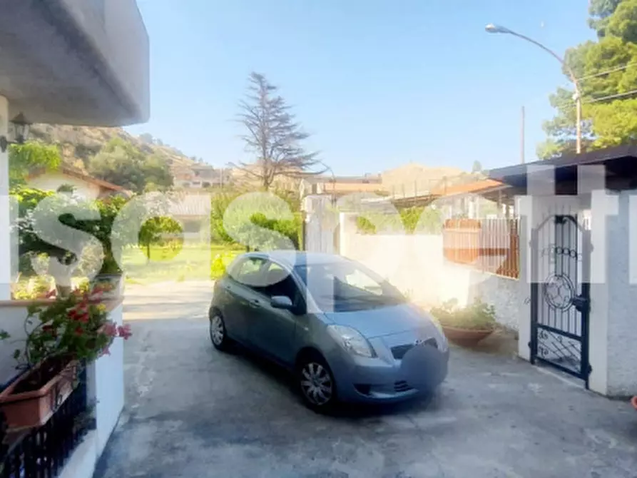 Immagine 7 di Villa in vendita  in via dei greci a Melito Di Porto Salvo