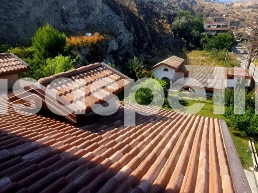 Immagine 57 di Villa in vendita  in via dei greci a Melito Di Porto Salvo